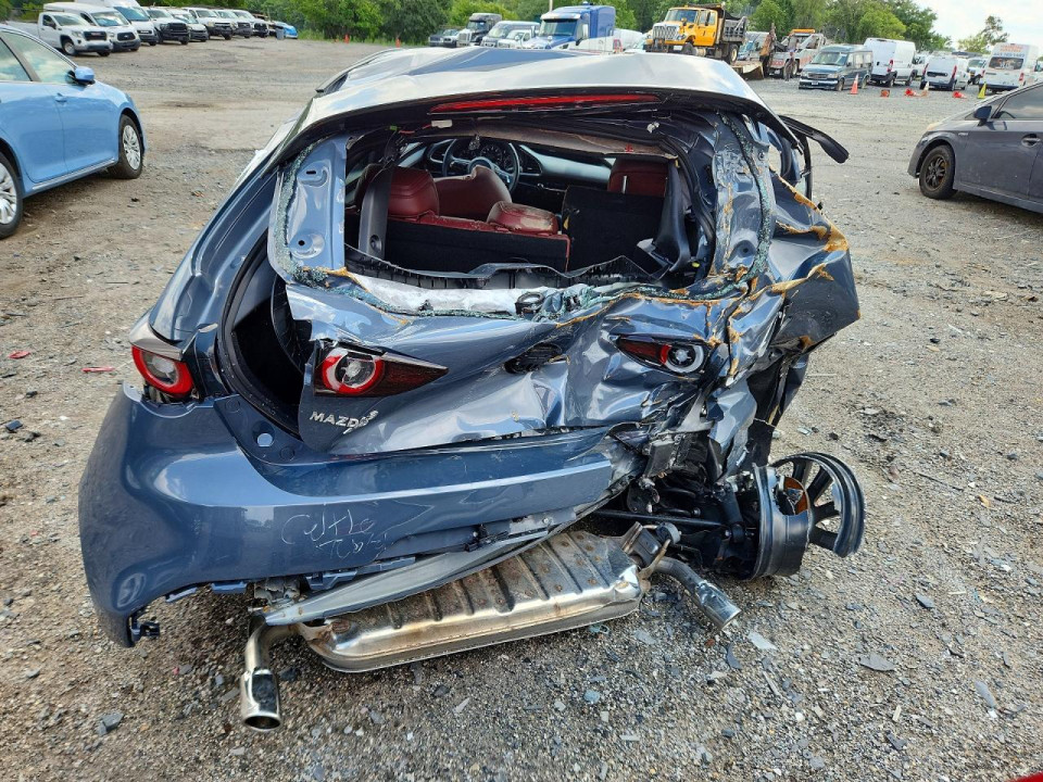 Mazda 3 2026 — Copart