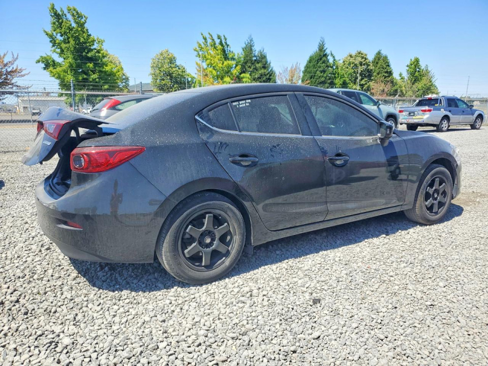 Mazda 3 2016 — Copart
