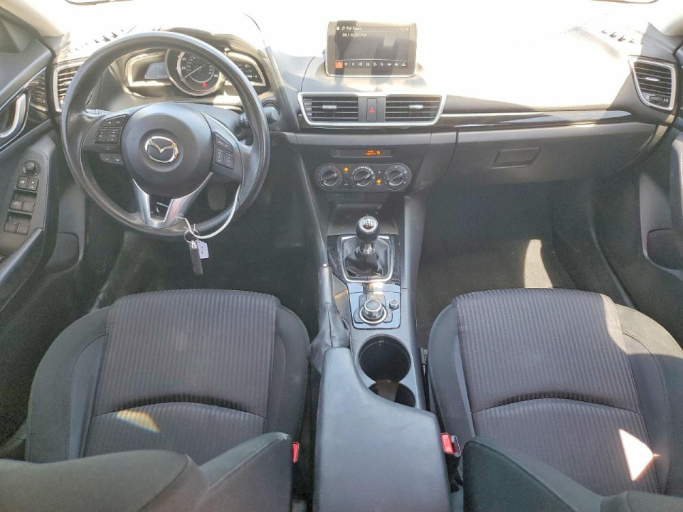 Mazda 3 2016 — Copart