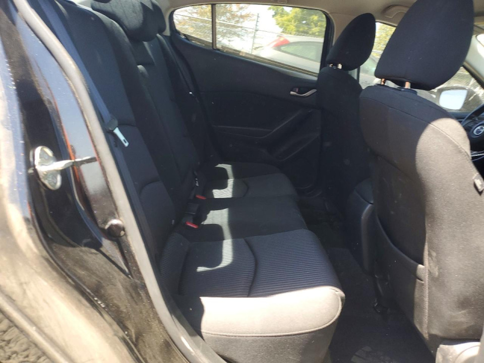 Mazda 3 2016 — Copart
