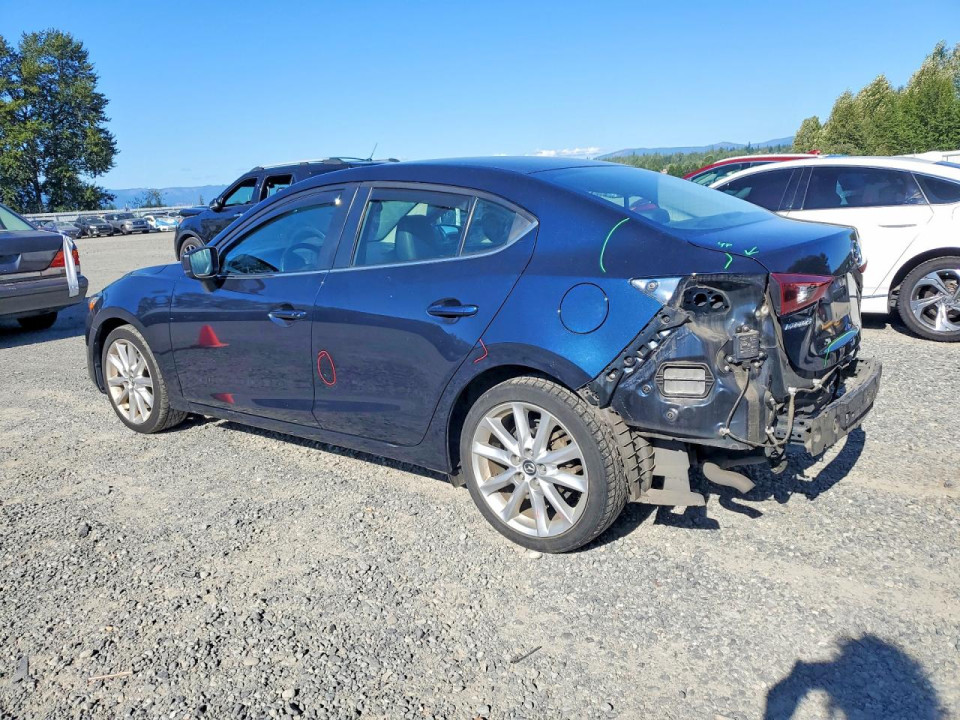 Mazda 3 2017 — Copart