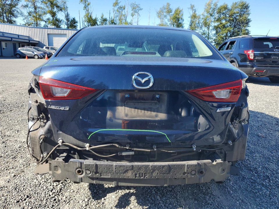 Mazda 3 2017 — Copart