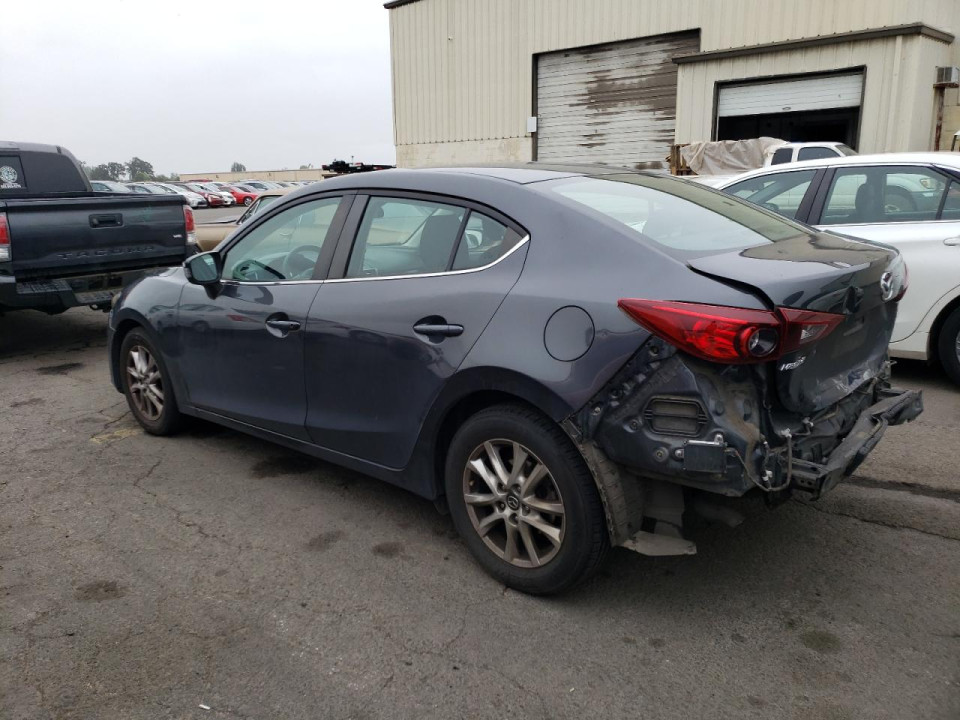 Mazda 3 2016 — Copart