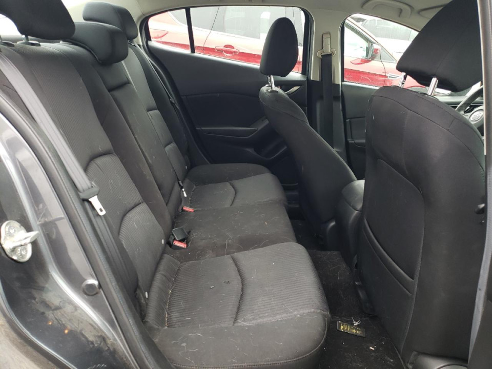 Mazda 3 2016 — Copart