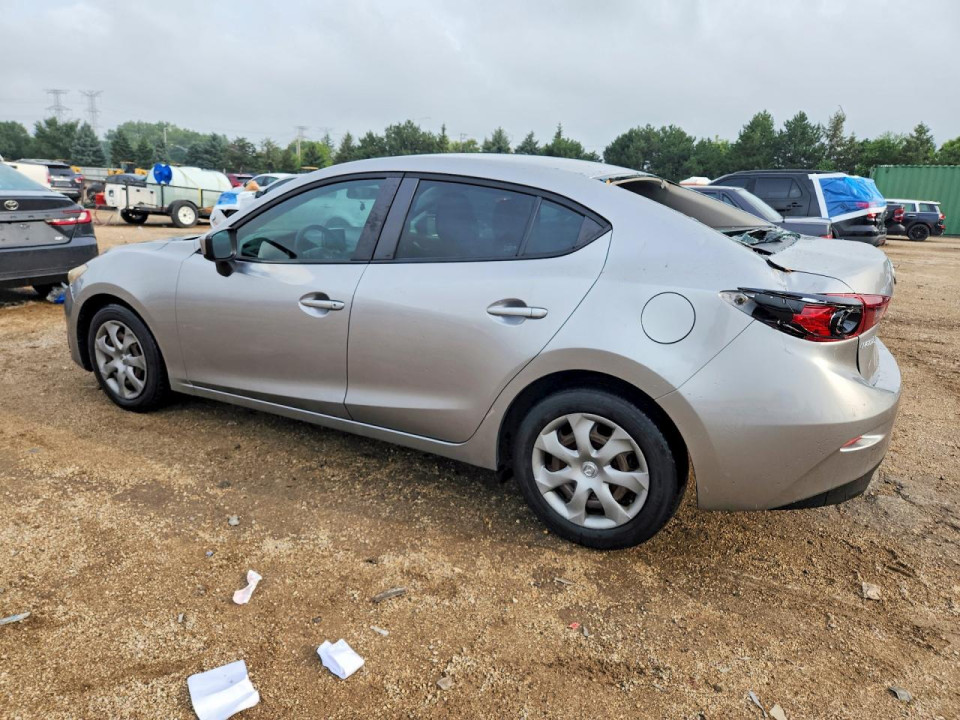 Mazda 3 2015 — Copart