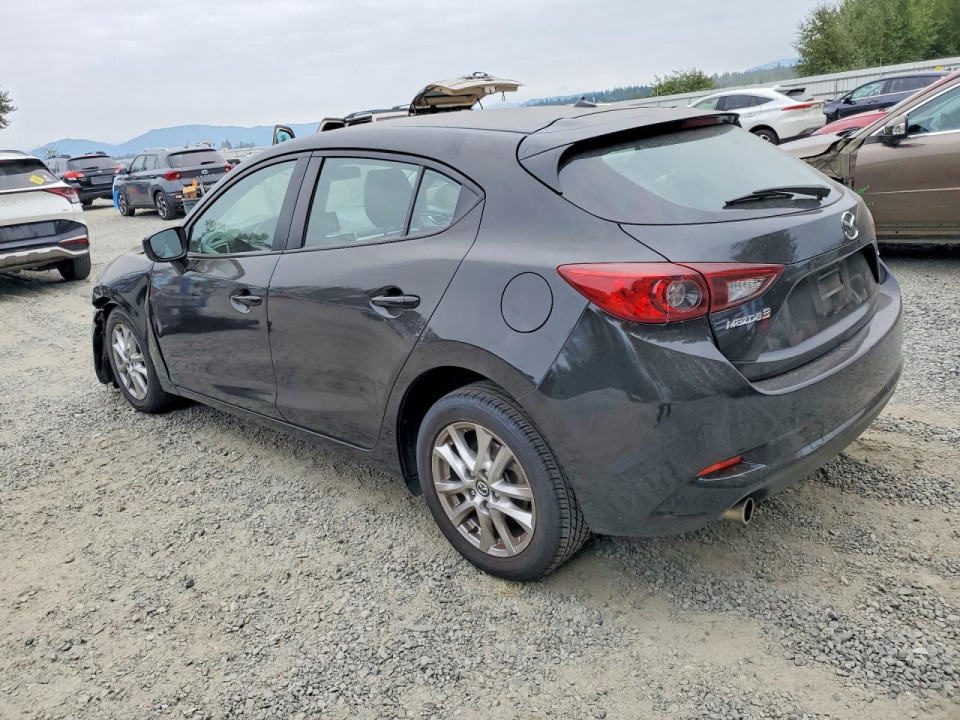 Mazda 3 2017 — Copart