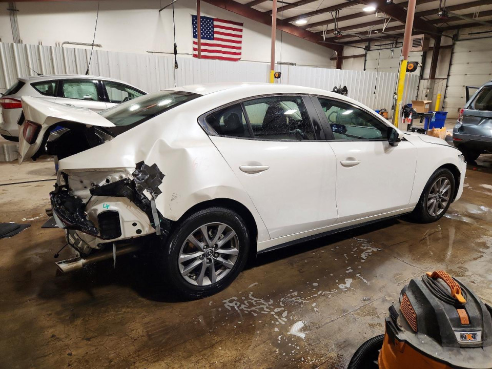 Mazda 3 2024 — Copart