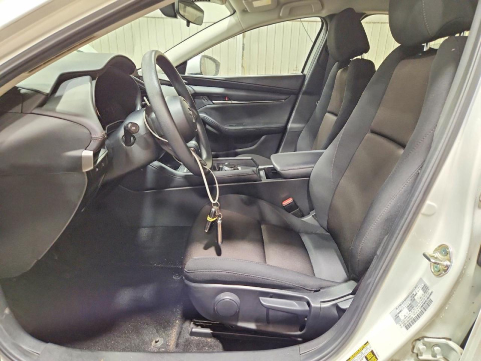 Mazda 3 2024 — Copart
