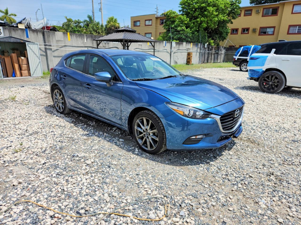 Mazda 3 2018 — Copart