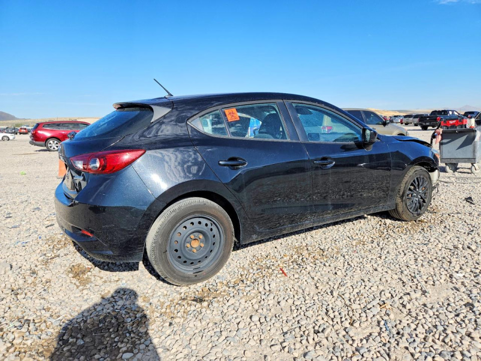 Mazda 3 2018 — Copart