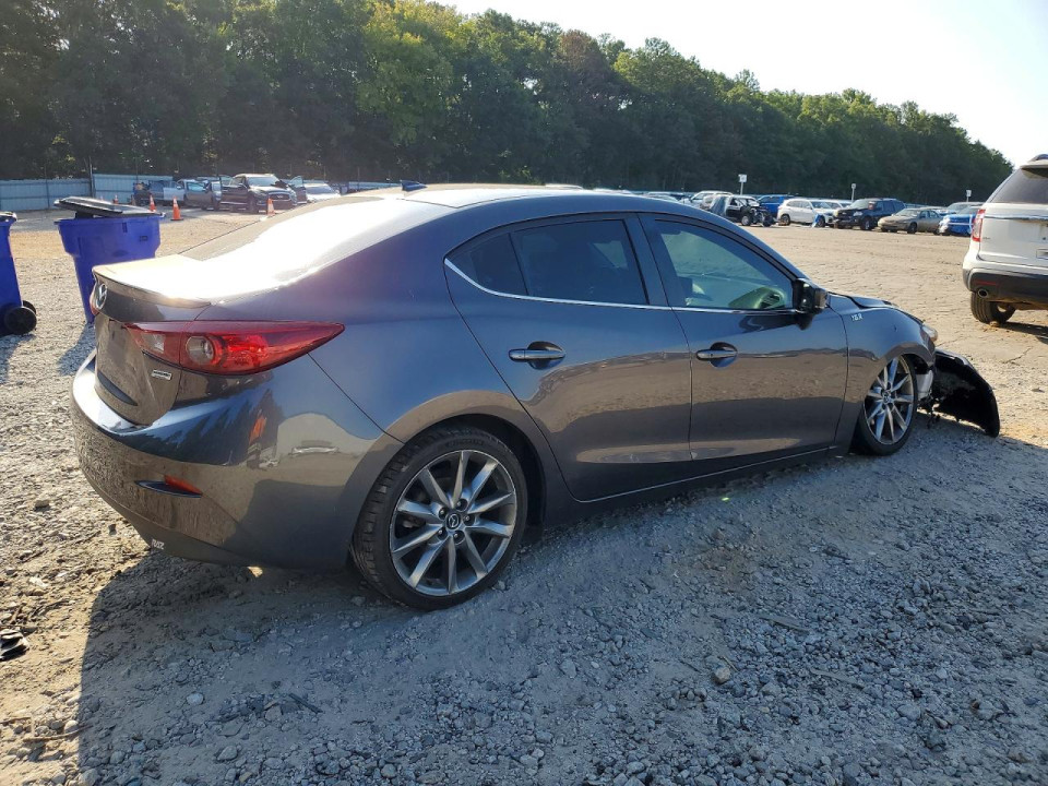 Mazda 3 2018 — Copart