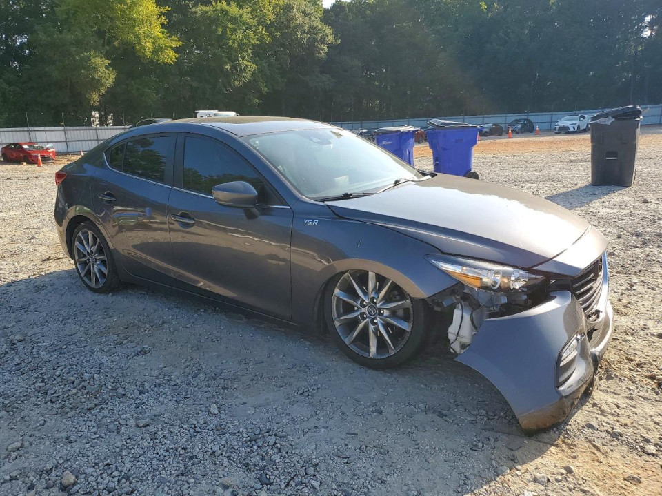 Mazda 3 2018 — Copart