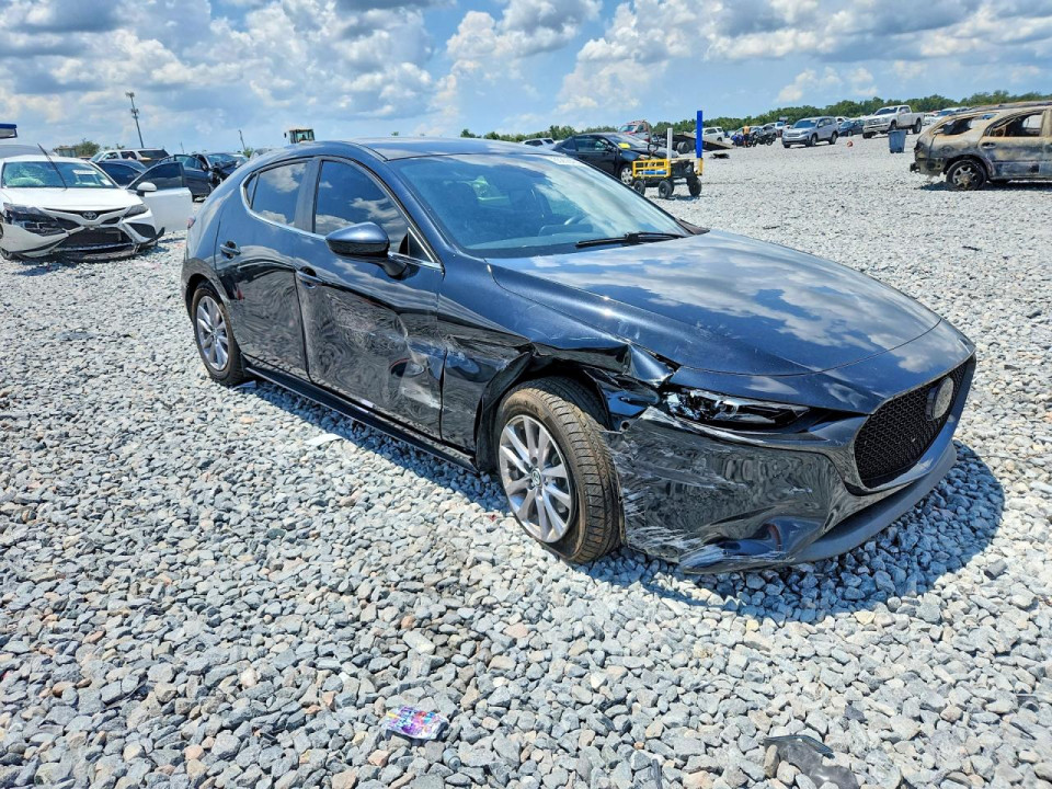 Mazda 3 2022 — Copart