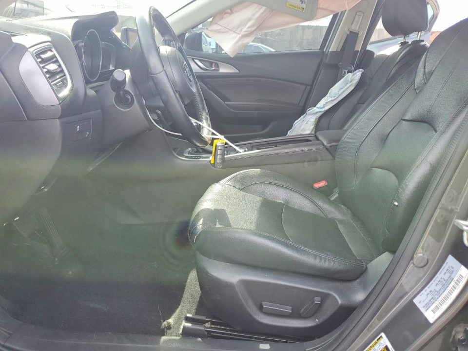Mazda 3 2017 — Copart