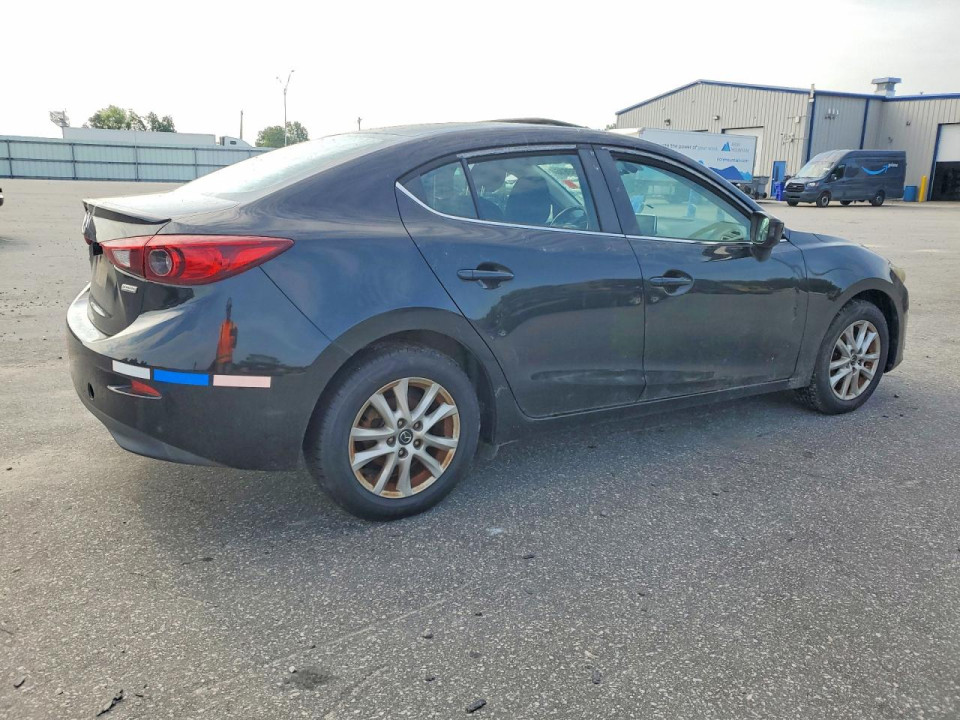 Mazda 3 2016 — Copart