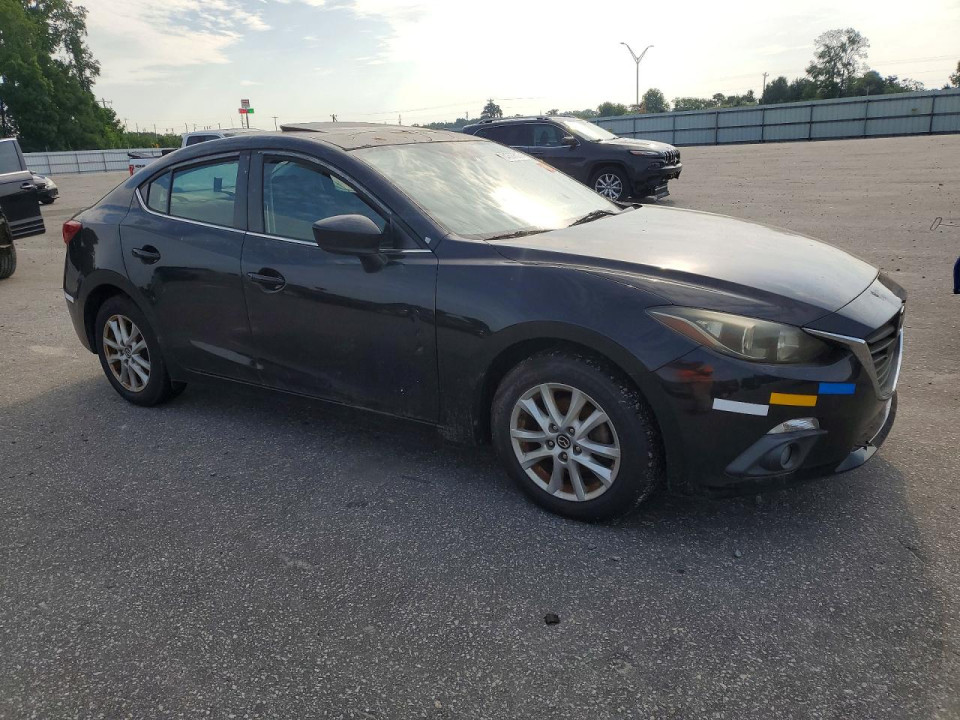 Mazda 3 2016 — Copart