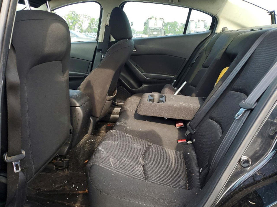 Mazda 3 2016 — Copart