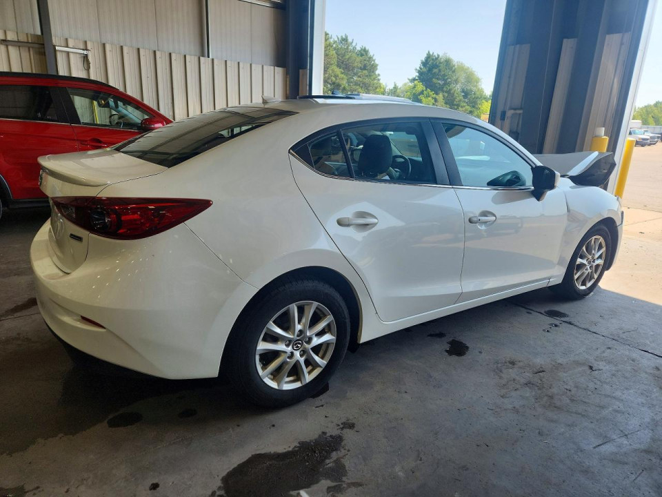 Mazda 3 2016 — Copart
