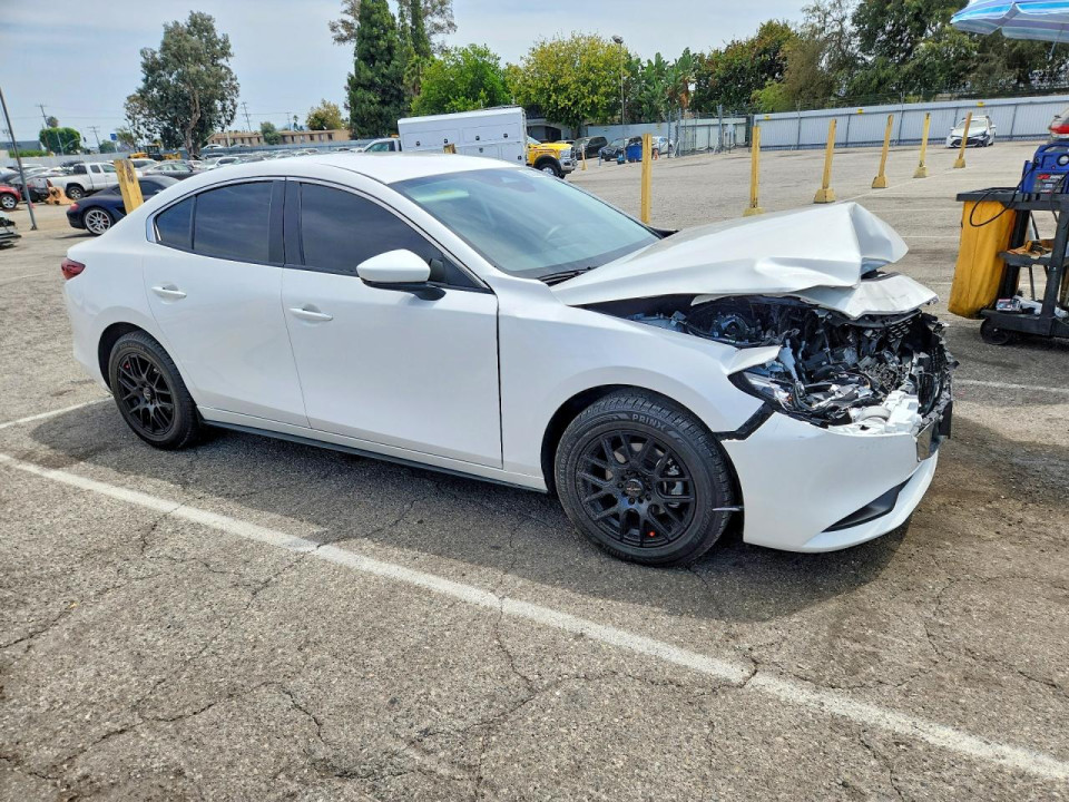 Mazda 3 2025 — Copart