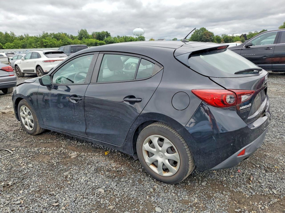 Mazda 3 2016 — Copart