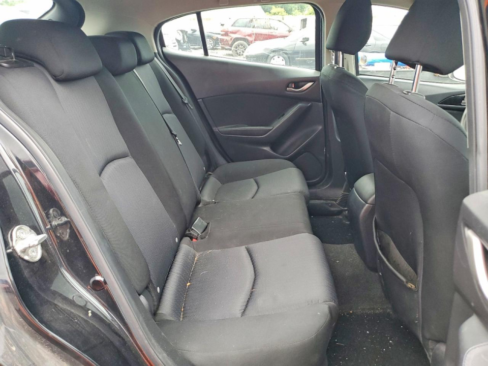 Mazda 3 2016 — Copart