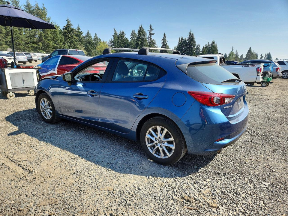 Mazda 3 2017 — Copart