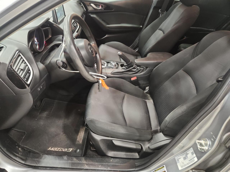 Mazda 3 2015 — Copart