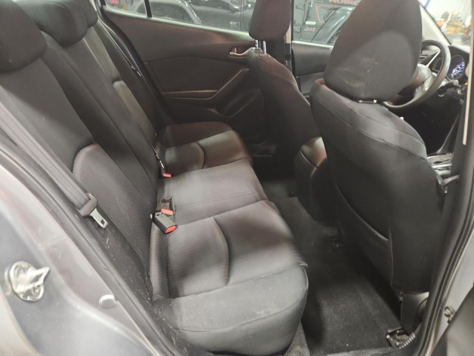 Mazda 3 2015 — Copart