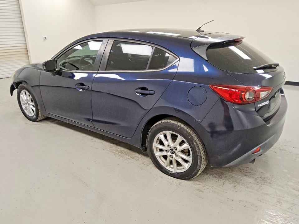 Mazda 3 2015 — Copart