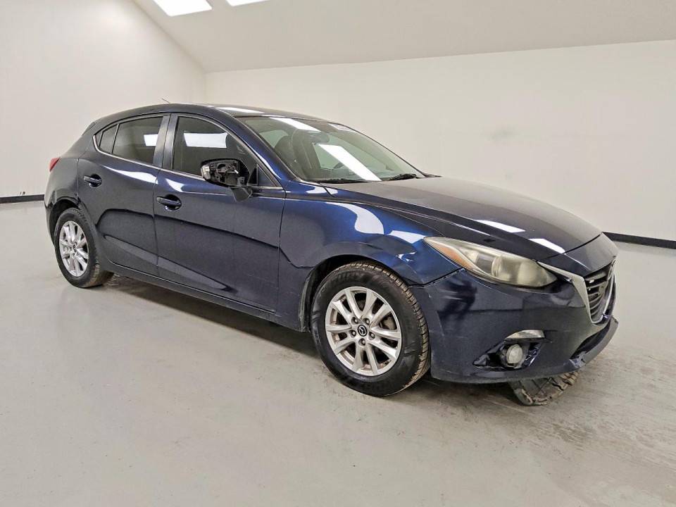 Mazda 3 2015 — Copart