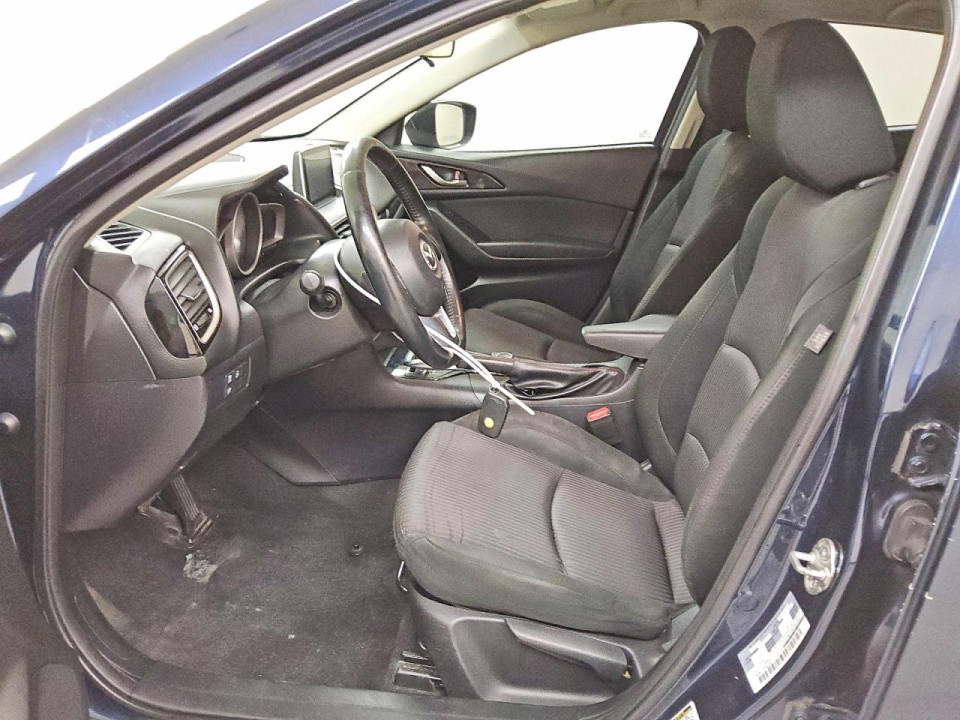 Mazda 3 2015 — Copart