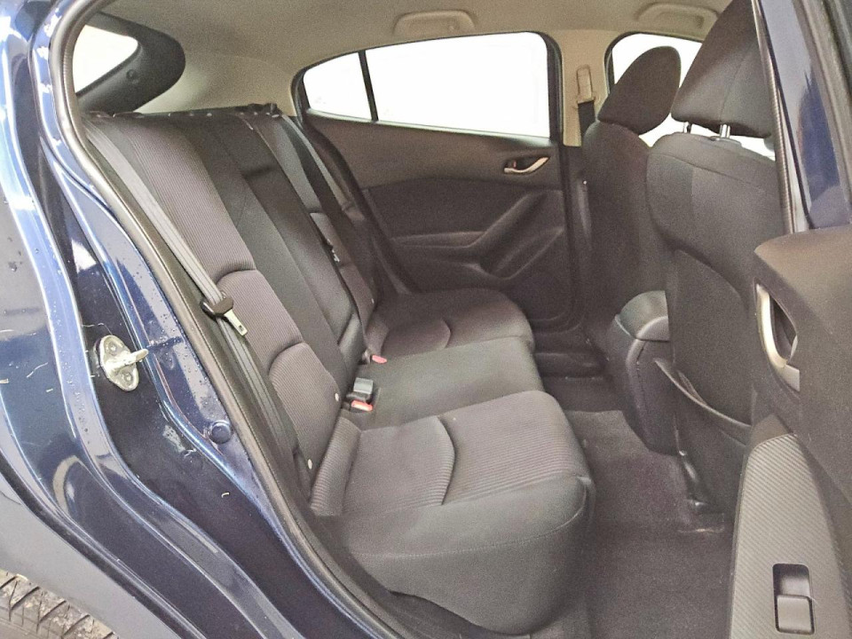 Mazda 3 2015 — Copart
