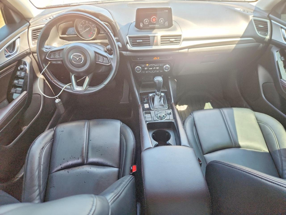Mazda 3 2018 — Copart