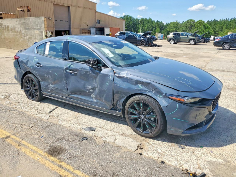 Mazda 3 2026 — Copart