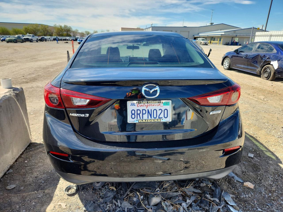 Mazda 3 2015 — Copart