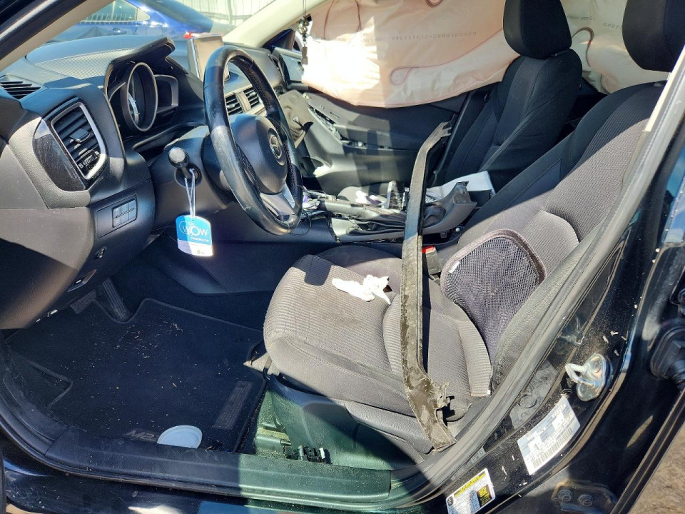 Mazda 3 2015 — Copart