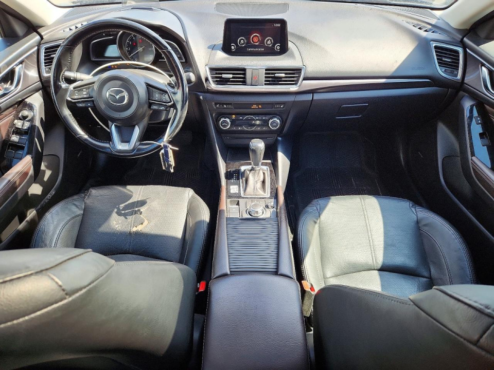 Mazda 3 2018 — Copart