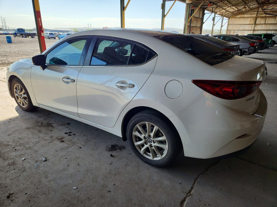 Mazda 3 2017 — Copart