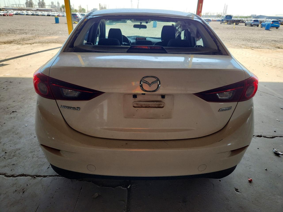 Mazda 3 2017 — Copart