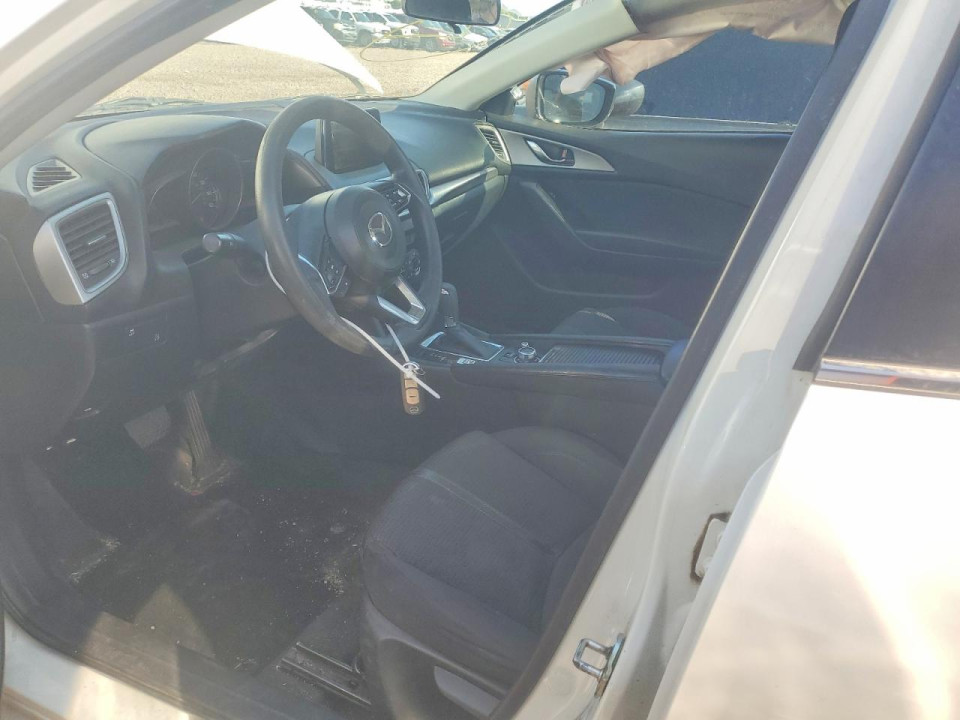 Mazda 3 2017 — Copart