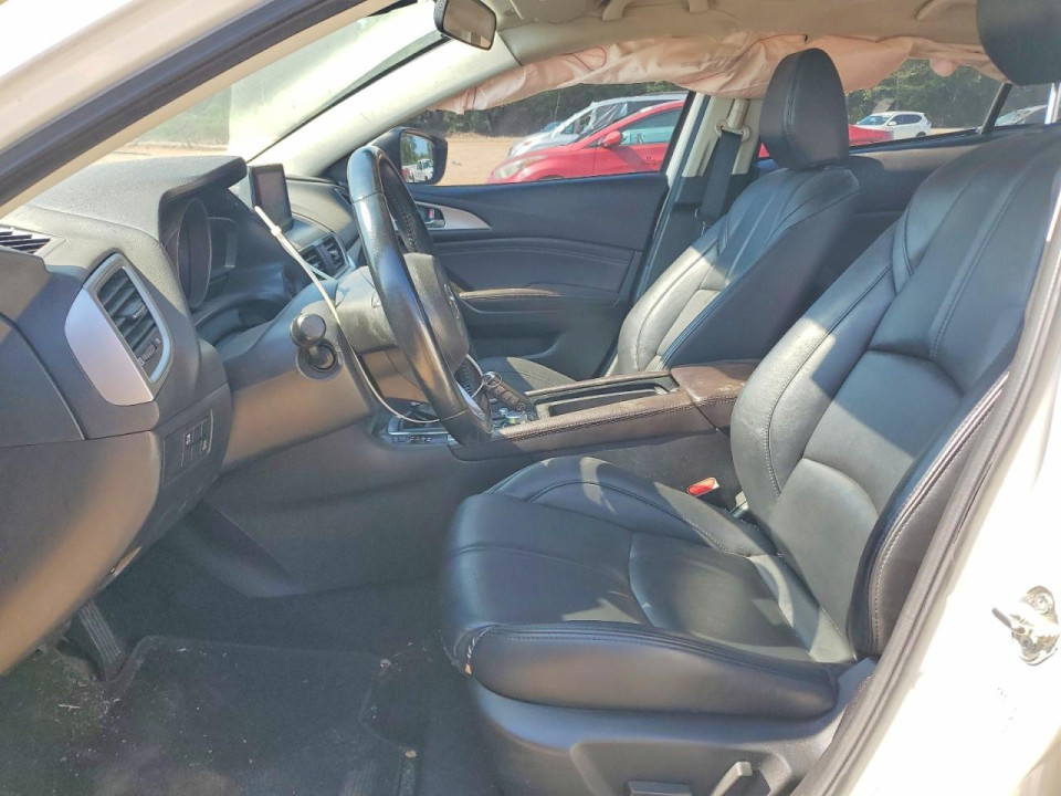 Mazda 3 2017 — Copart