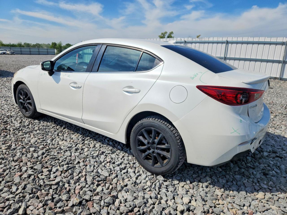 Mazda 3 2015 — Copart