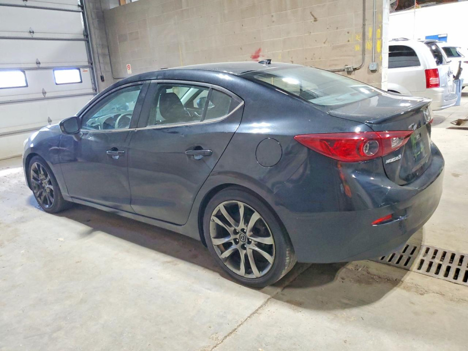 Mazda 3 2016 — Copart