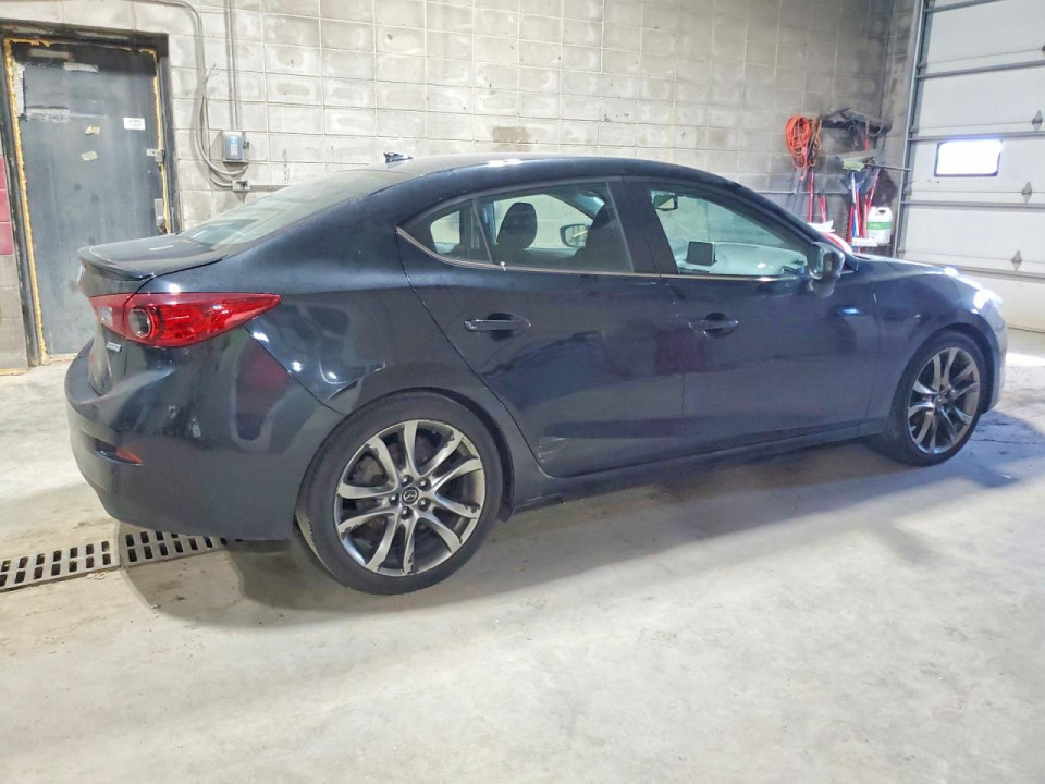 Mazda 3 2016 — Copart