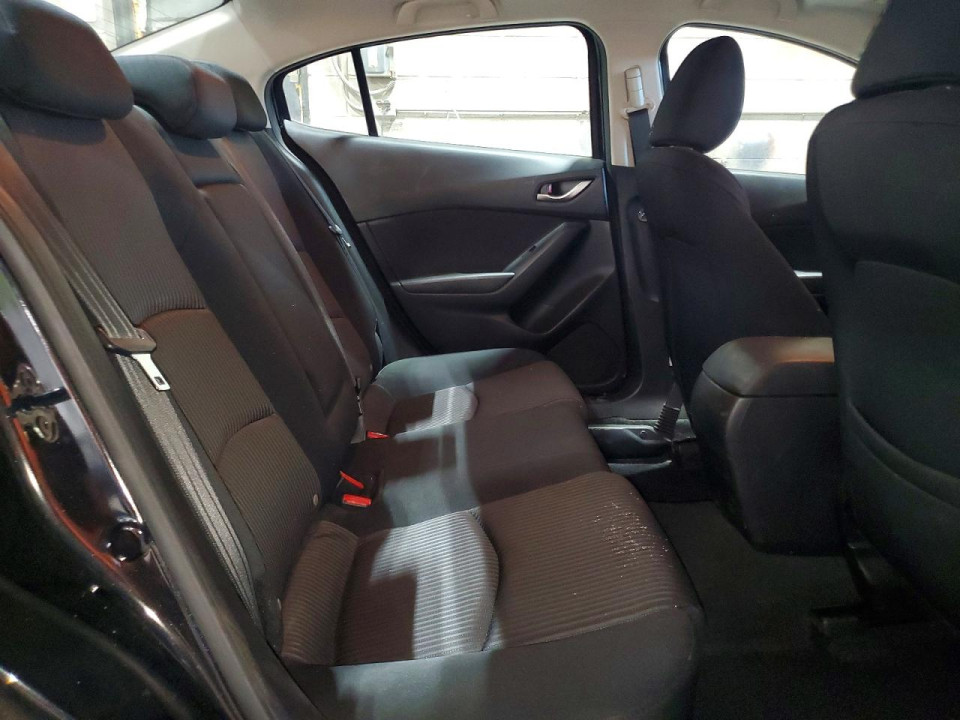 Mazda 3 2016 — Copart
