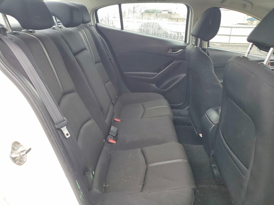 Mazda 3 2017 — Copart