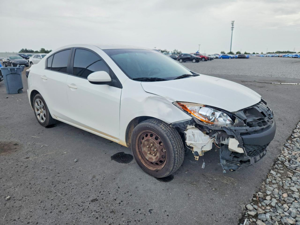 Mazda 3 2013 — Copart