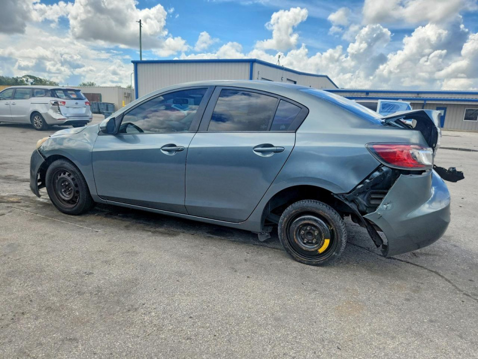 Mazda 3 2013 — Copart