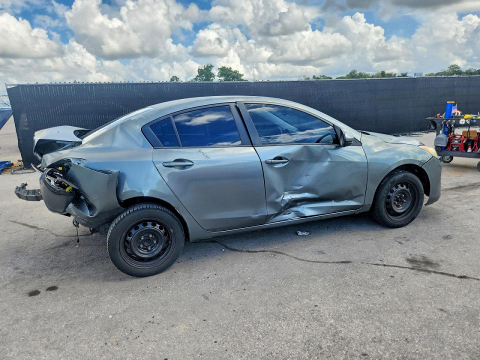 Mazda 3 2013 — Copart