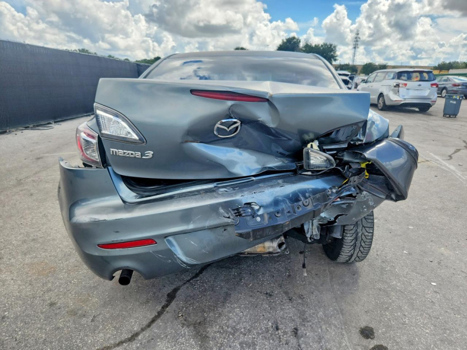 Mazda 3 2013 — Copart
